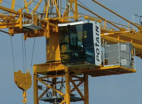 ویژگی های کالسکه یا شاریوت تاور کرین